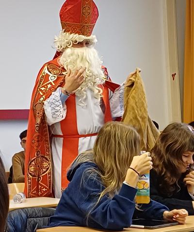 „Politischer und gesellschaftlicher Konsens. Konflikte und Konfliktlösungsstrategien – in der Antike und heute?“ vom 03.12. – 08.12.2025 am Wittelsbacher-Gymnasium in München - Bilder 2