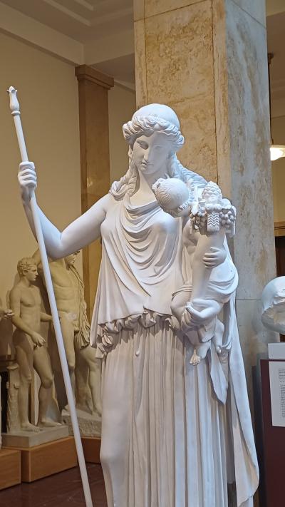 „Politischer und gesellschaftlicher Konsens. Konflikte und Konfliktlösungsstrategien – in der Antike und heute?“ vom 03.12. – 08.12.2025 am Wittelsbacher-Gymnasium in München - Bilder 1