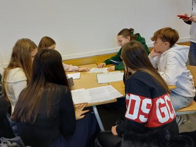 „Politischer und gesellschaftlicher Konsens. Konflikte und Konfliktlösungsstrategien – in der Antike und heute?“ vom 03.12. – 08.12.2025 am Wittelsbacher-Gymnasium in München - Bilder 1